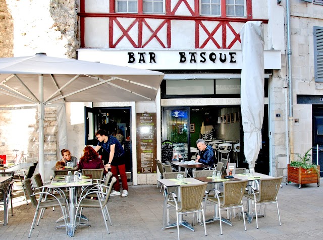 Le Bar Basque