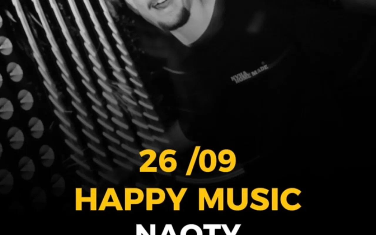 HANDS UP / NAOTY
