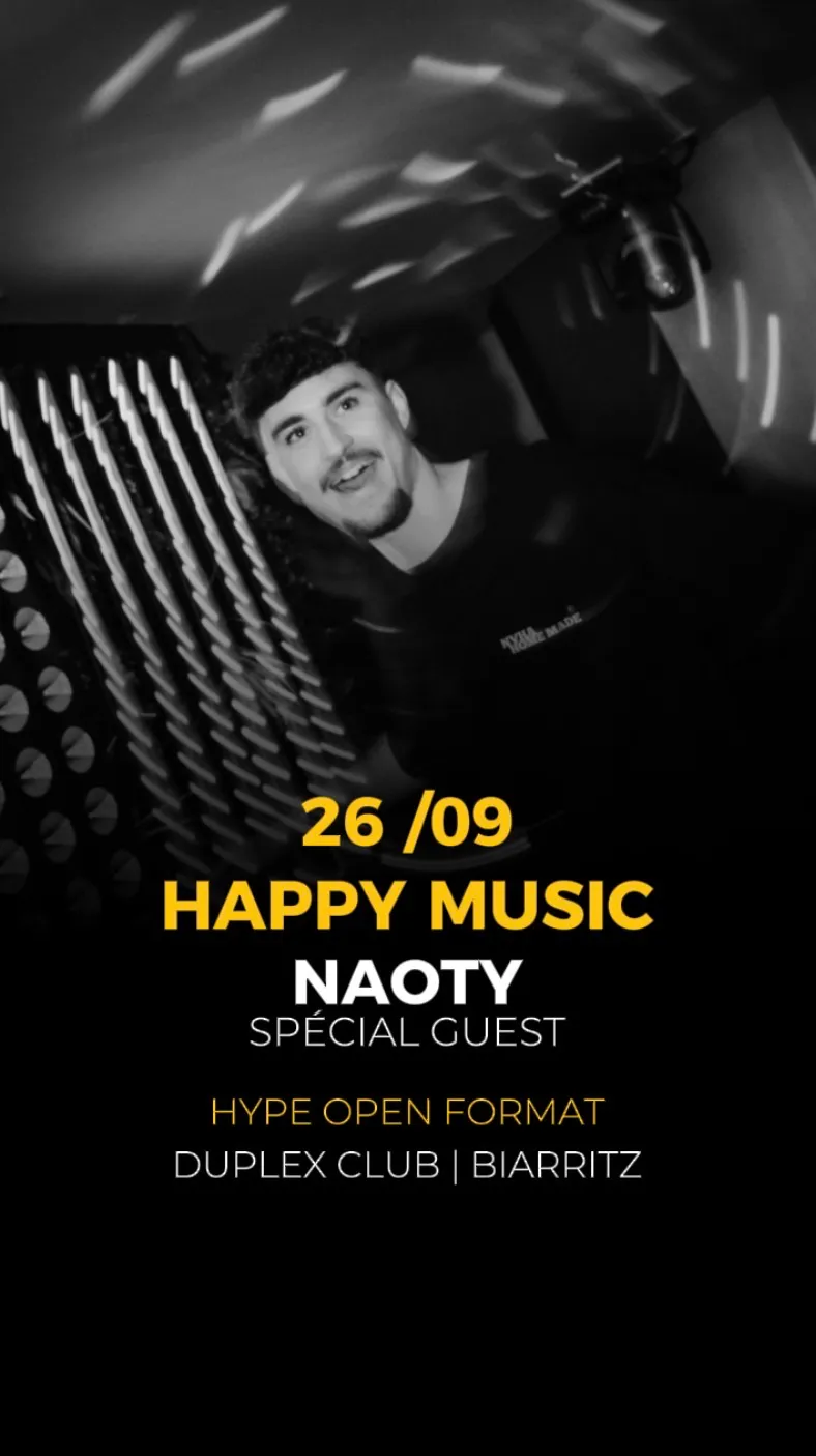 HANDS UP / NAOTY