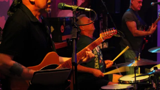 concert live pop rock - POURKOIPA